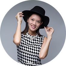 O(sh)ӋMamie -Senior Designer